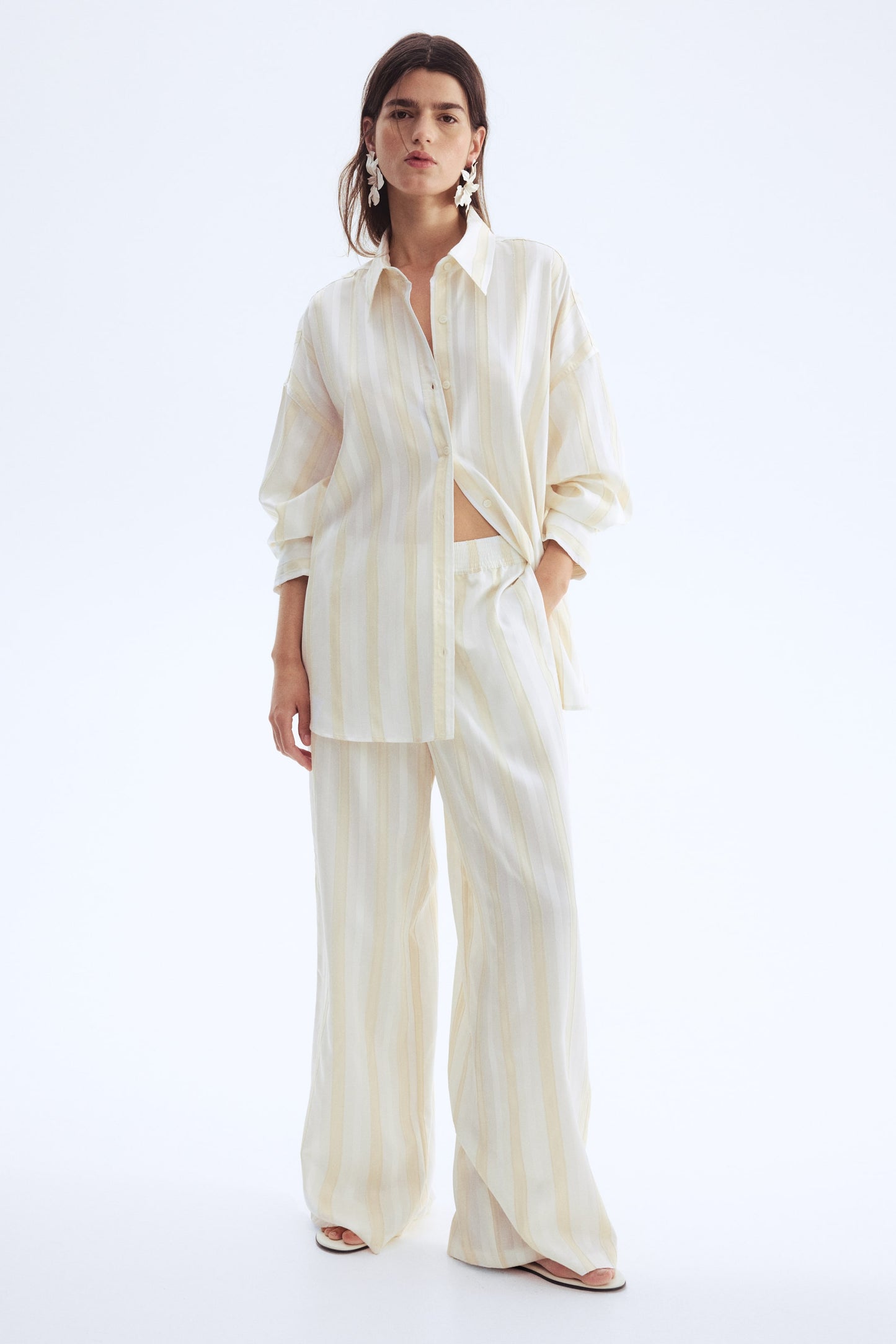 Straight pull-on trousers