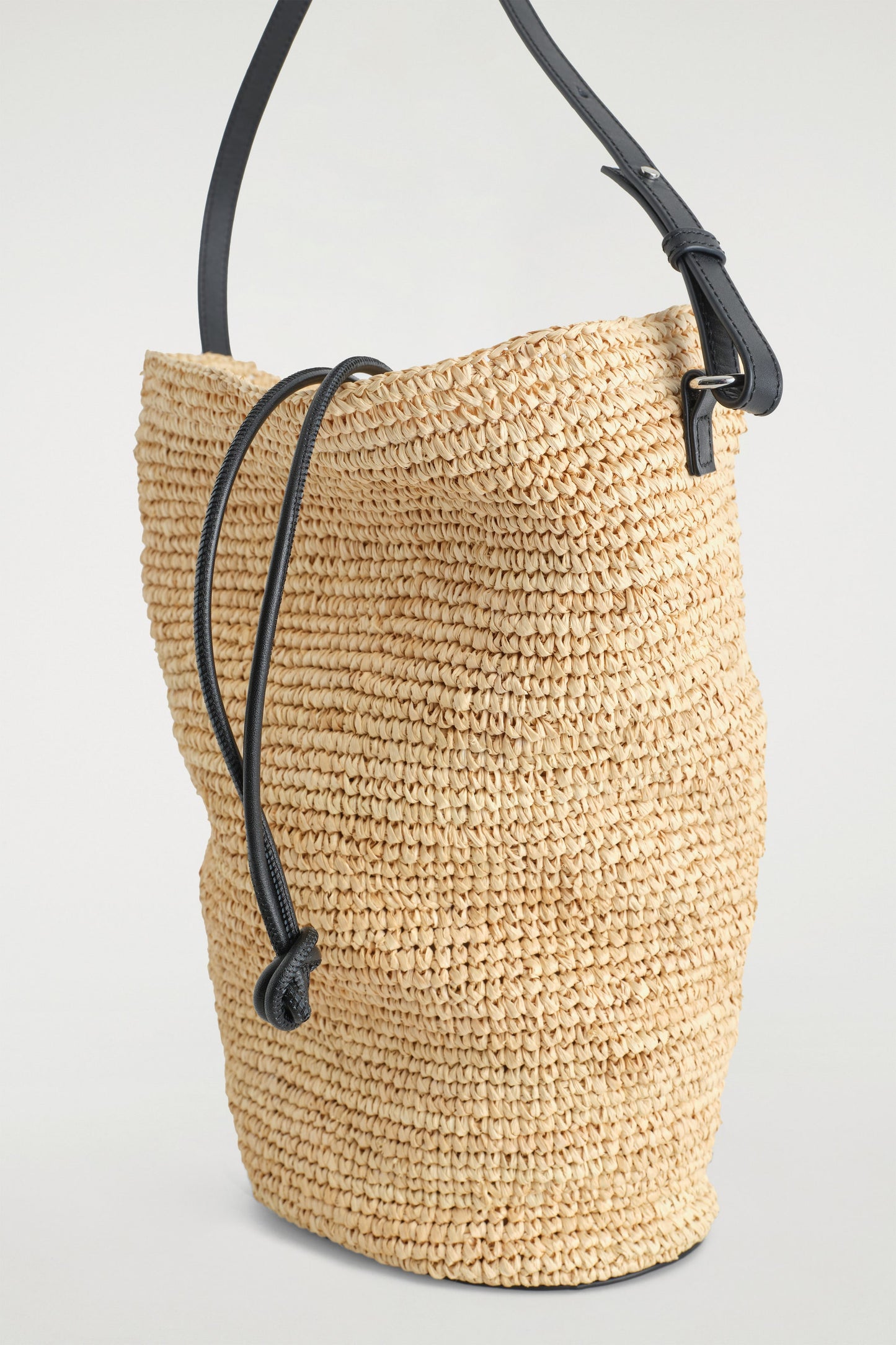 Straw Bucket Bag