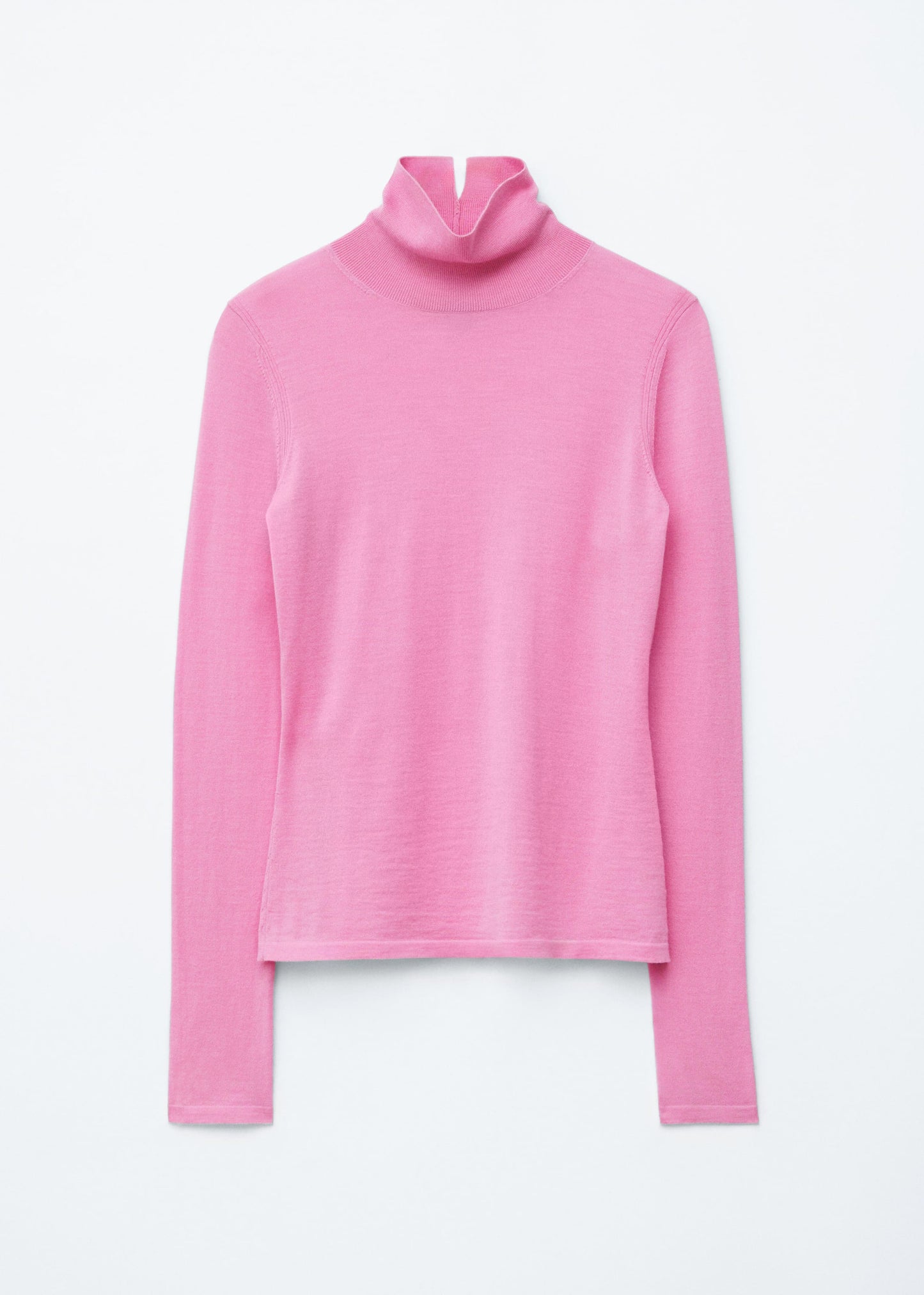 Thin-Knit Wool Turtleneck