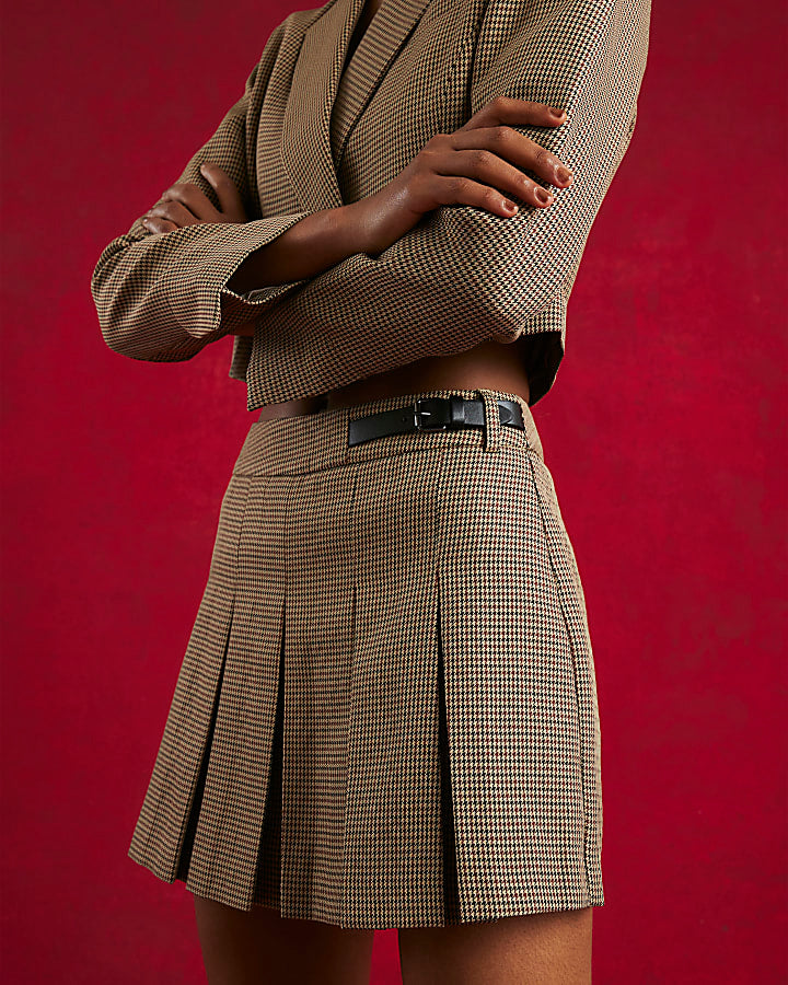 Brown Dogtooth Buckle Kilted Skort