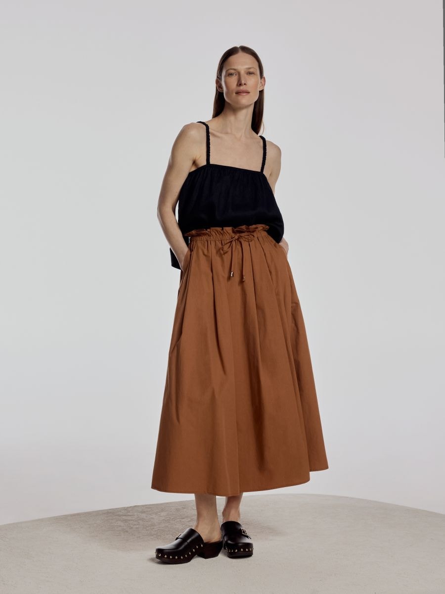 Midi skirt with pleats