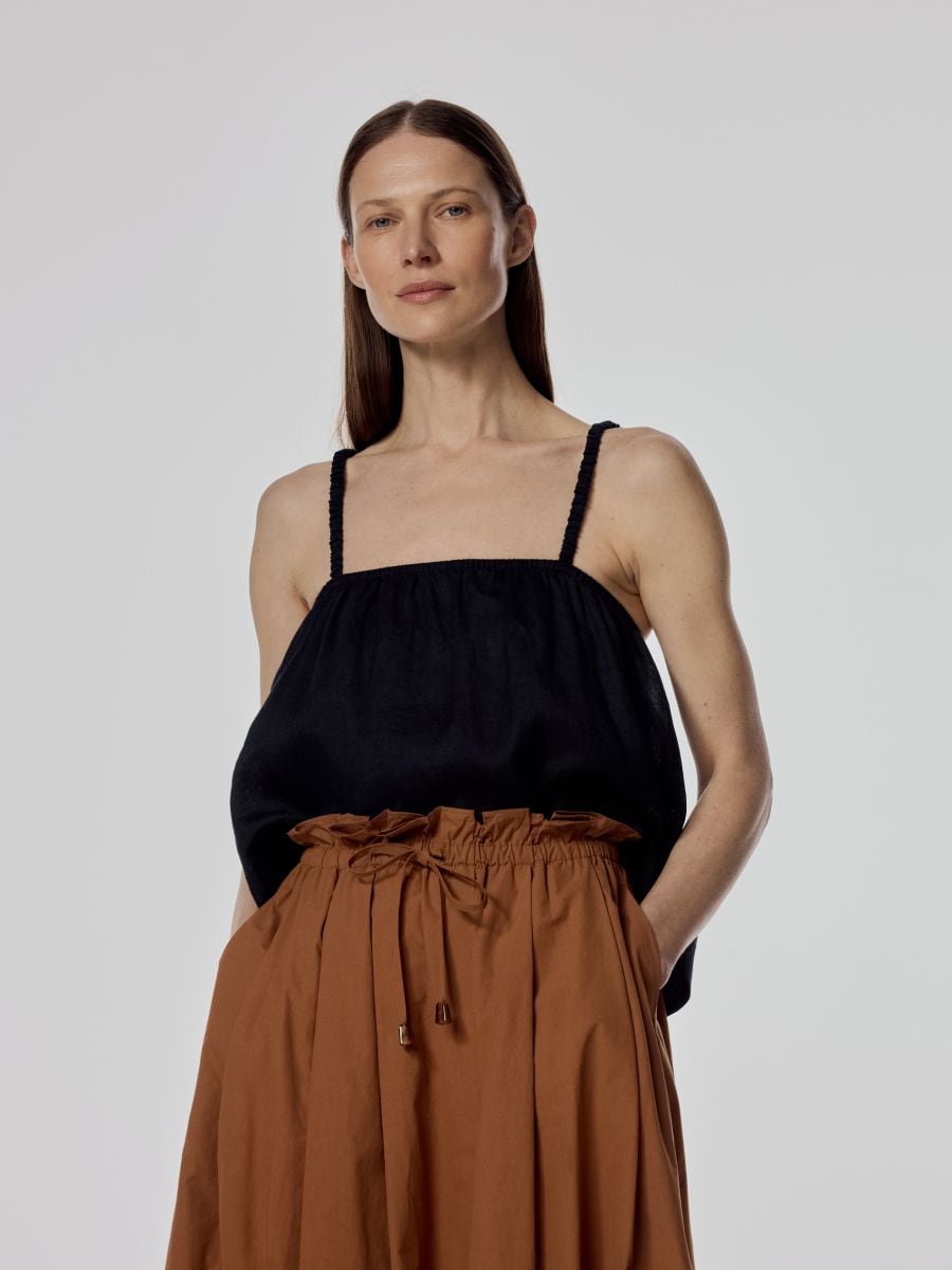 Midi skirt with pleats
