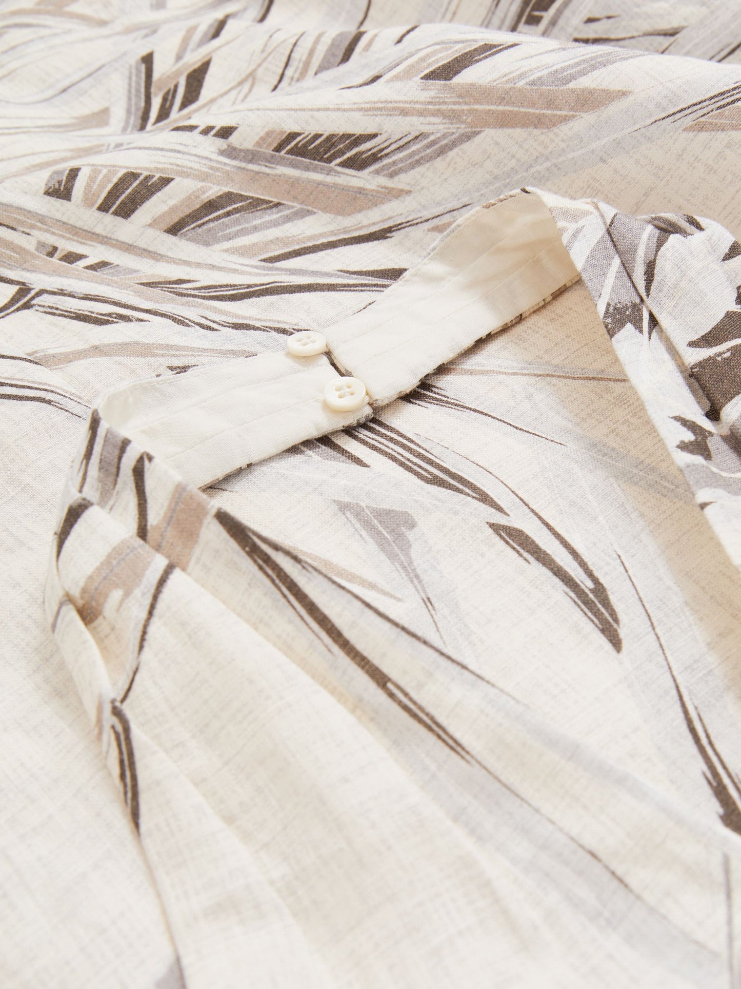 Linen Palm Print Halterneck Midi Dress in Neutral