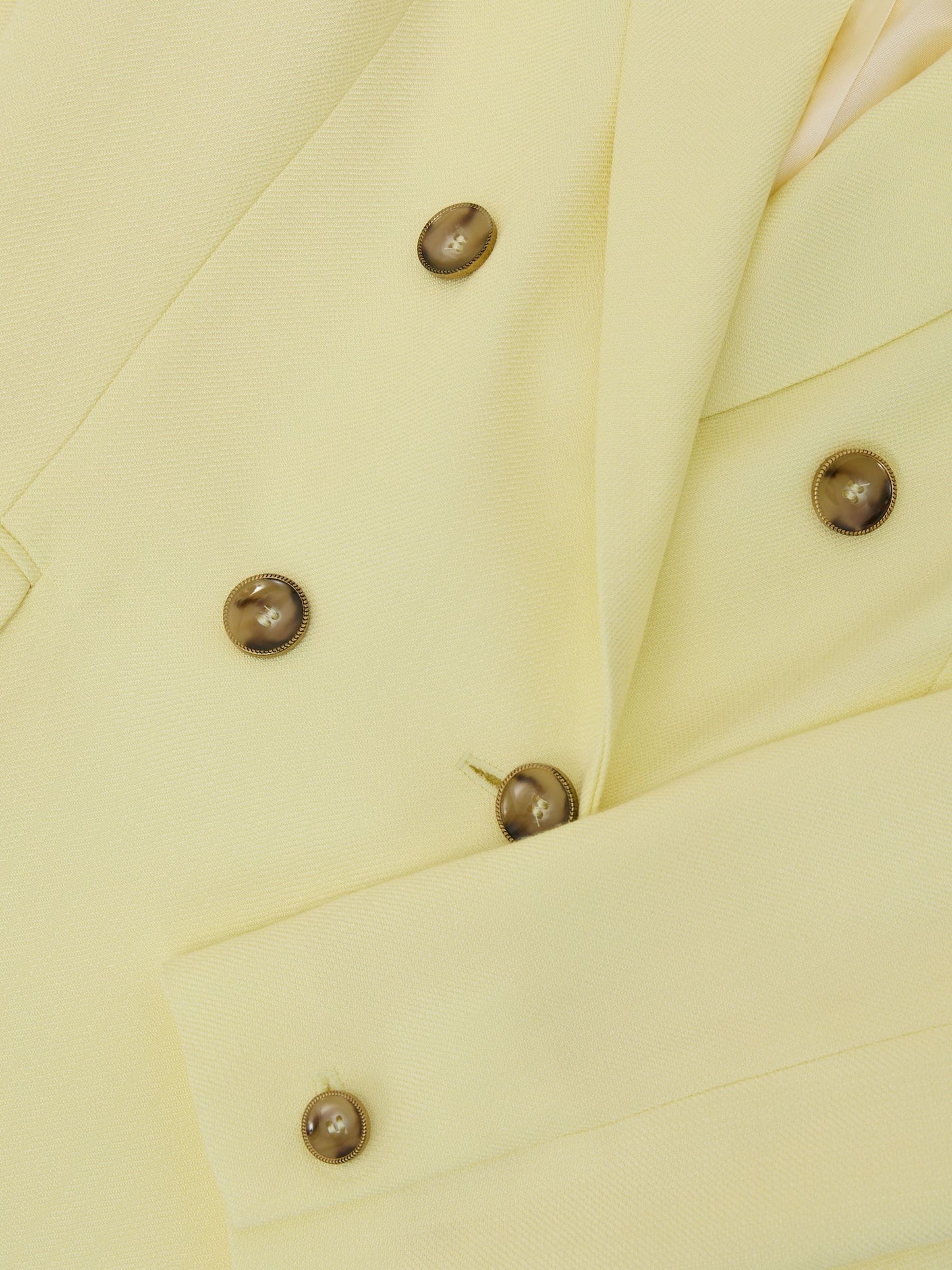 Double-Breasted Peak-Lapel Suit Jacket in Yellow