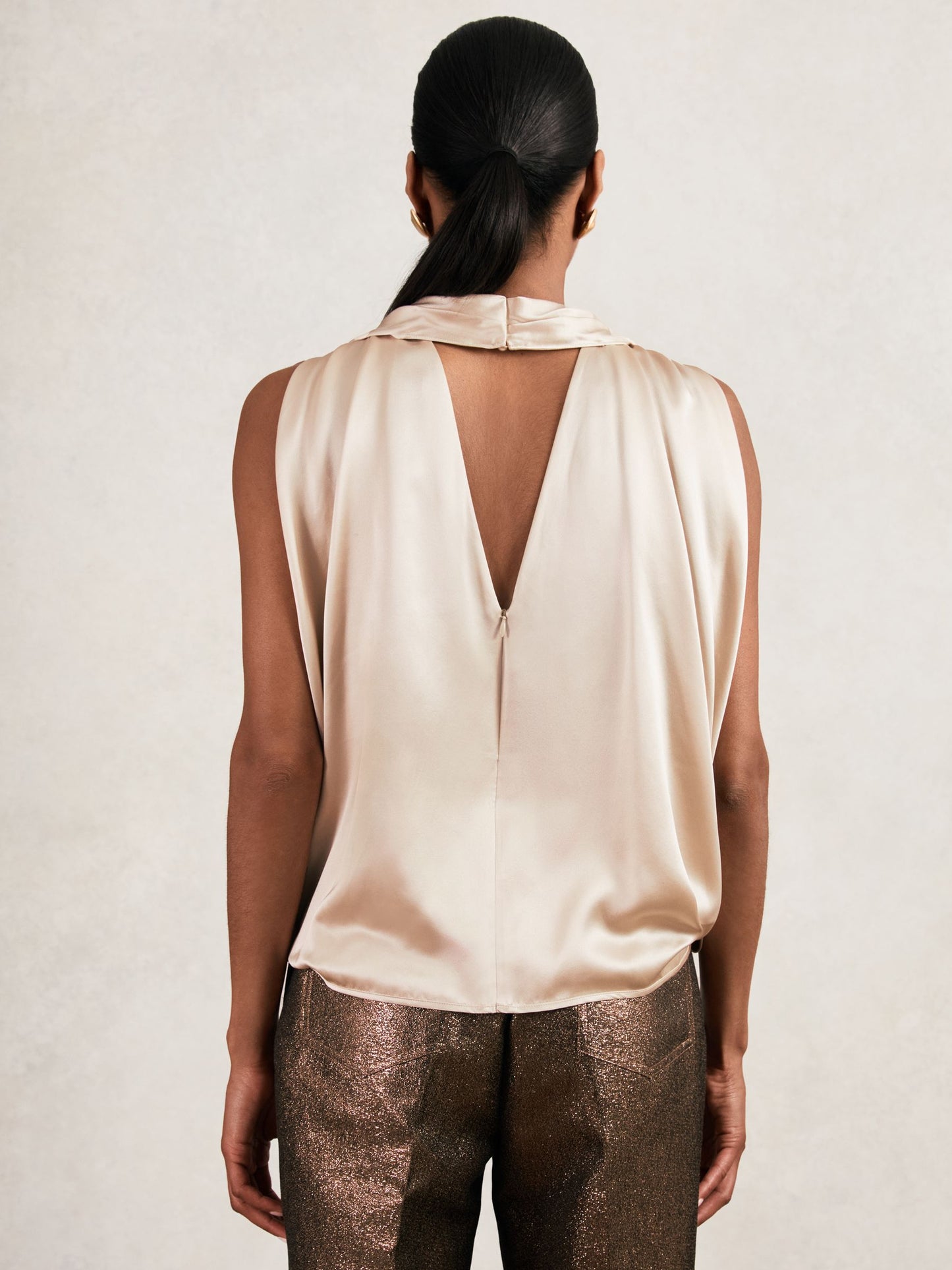 Top in Champagne Neutral