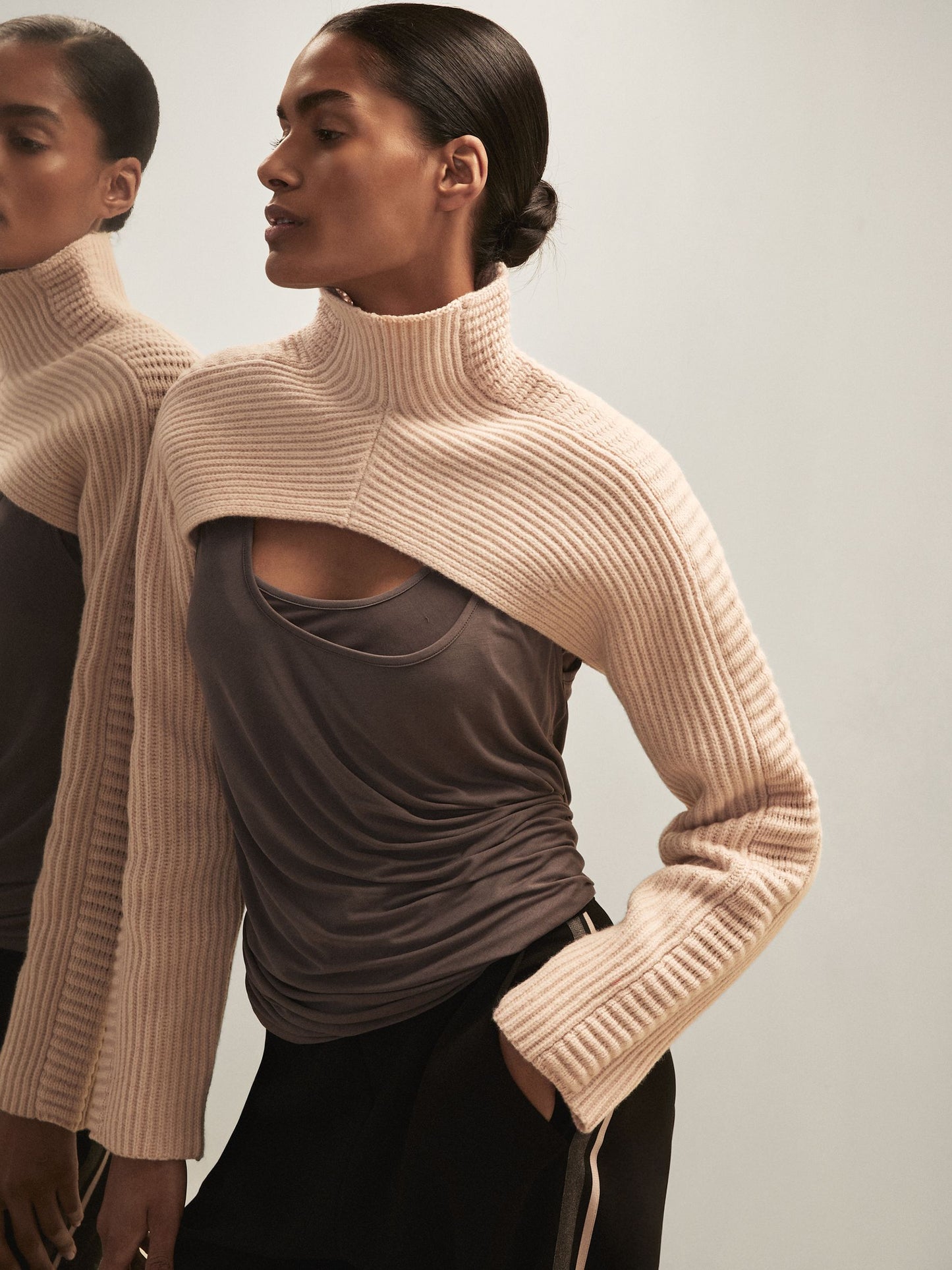 Royal Ballet Cropped Jumper in Blush Pink