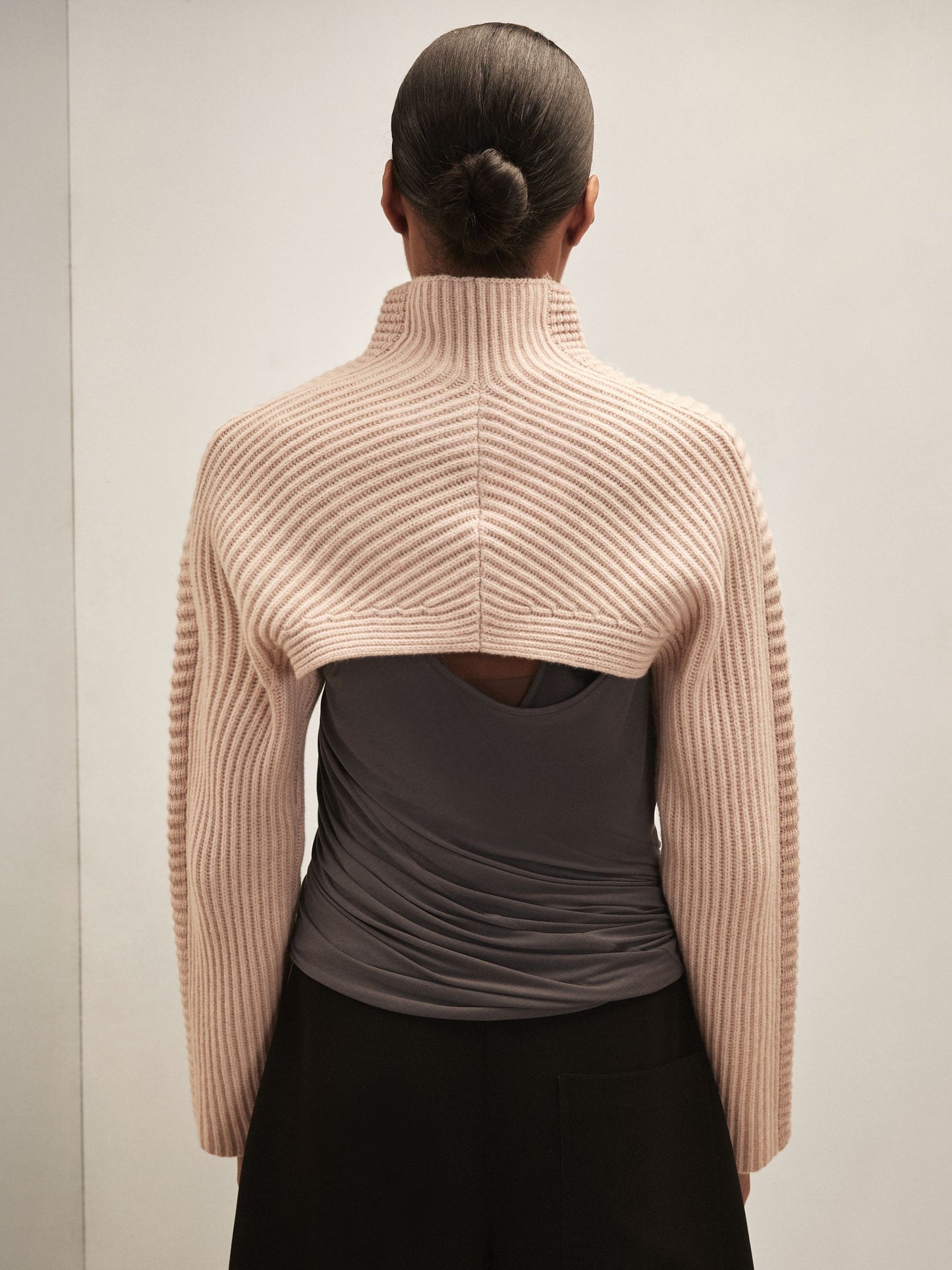Royal Ballet Cropped Jumper in Blush Pink