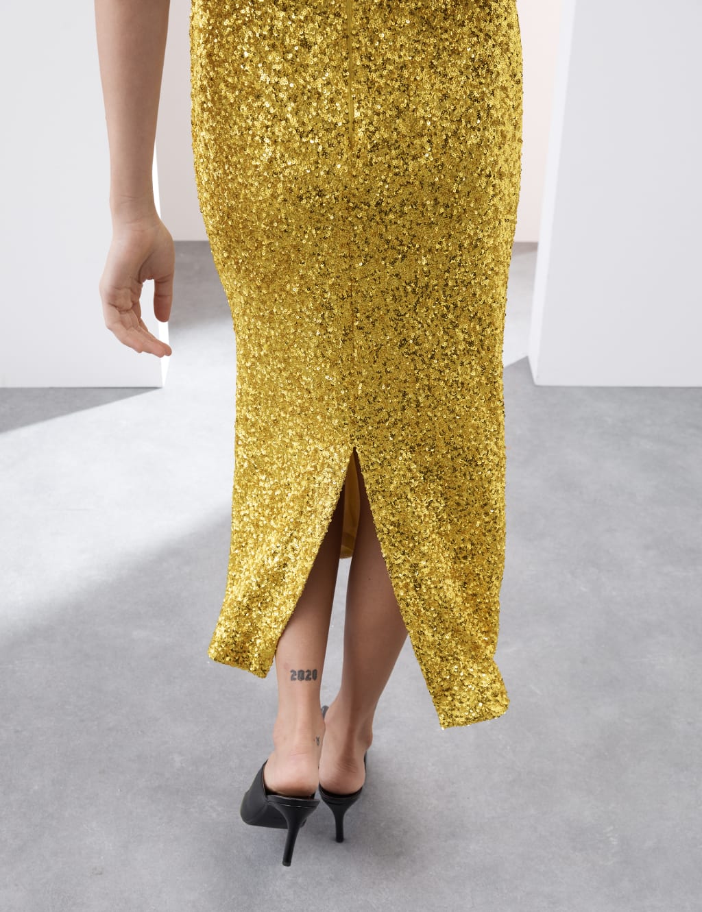 Sequin Round Neck Midaxi Shift Dress