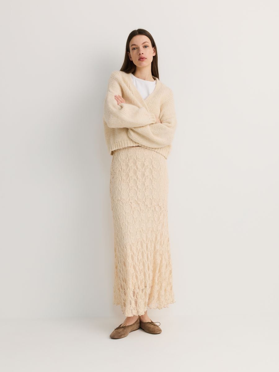 Maxi lace skirt