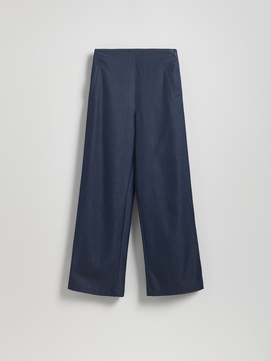 Wide leg jeans with slit