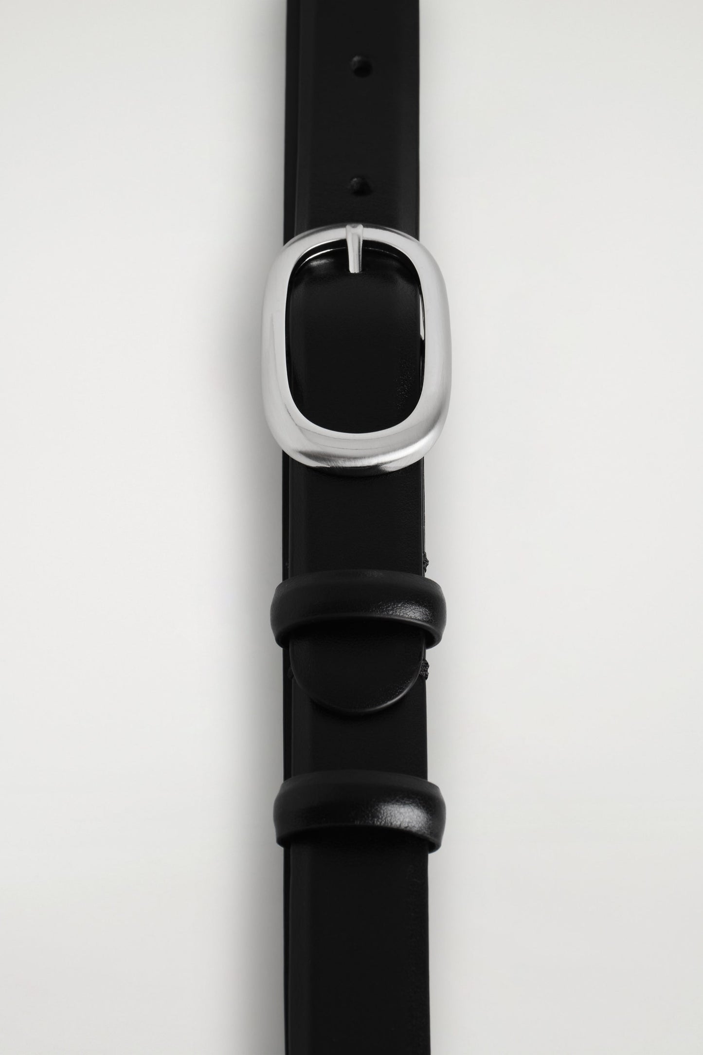 Oval-Buckle Leather Belt