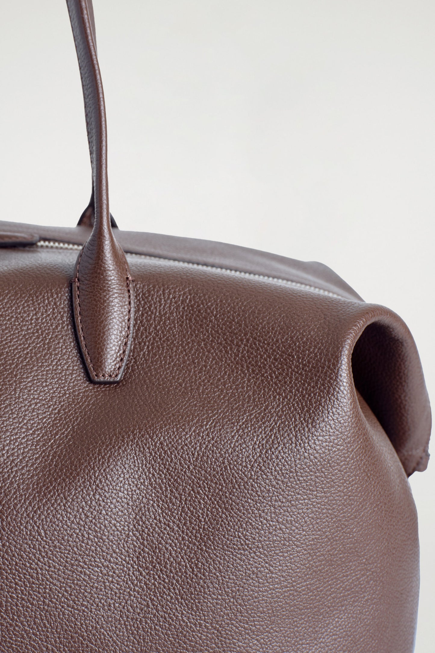 Frieze bowling bag in leather