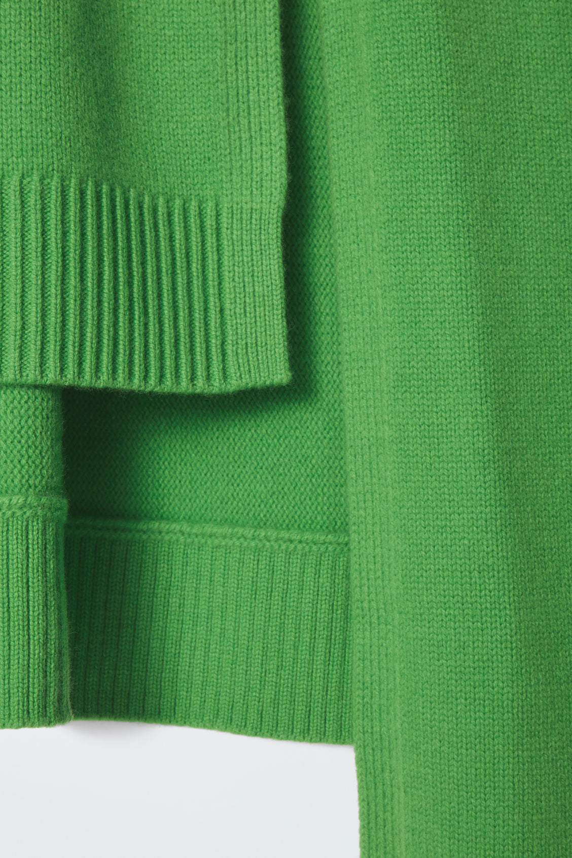 Hybrid Wool Cape Jumper