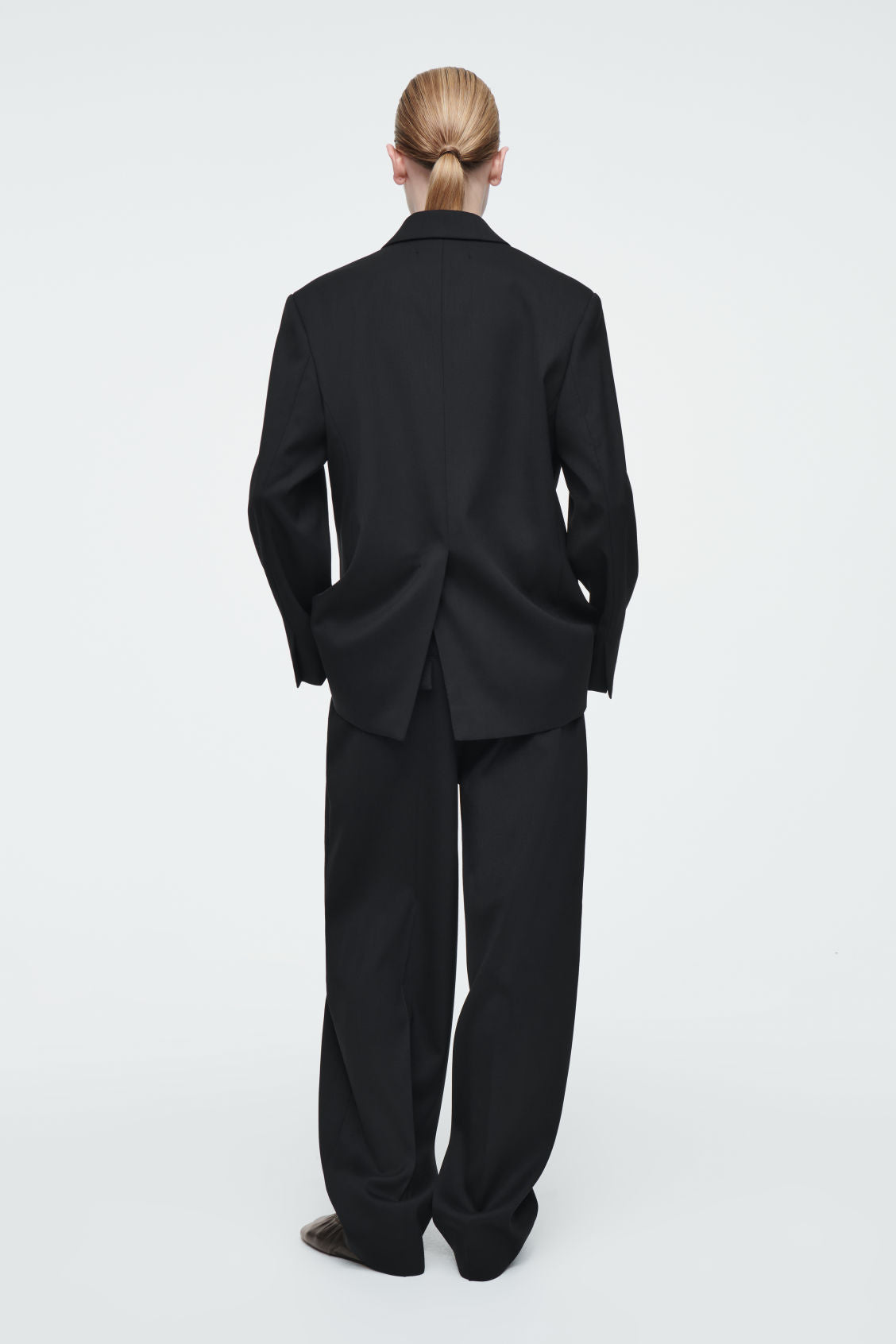 The tailored peak-lapel blazer