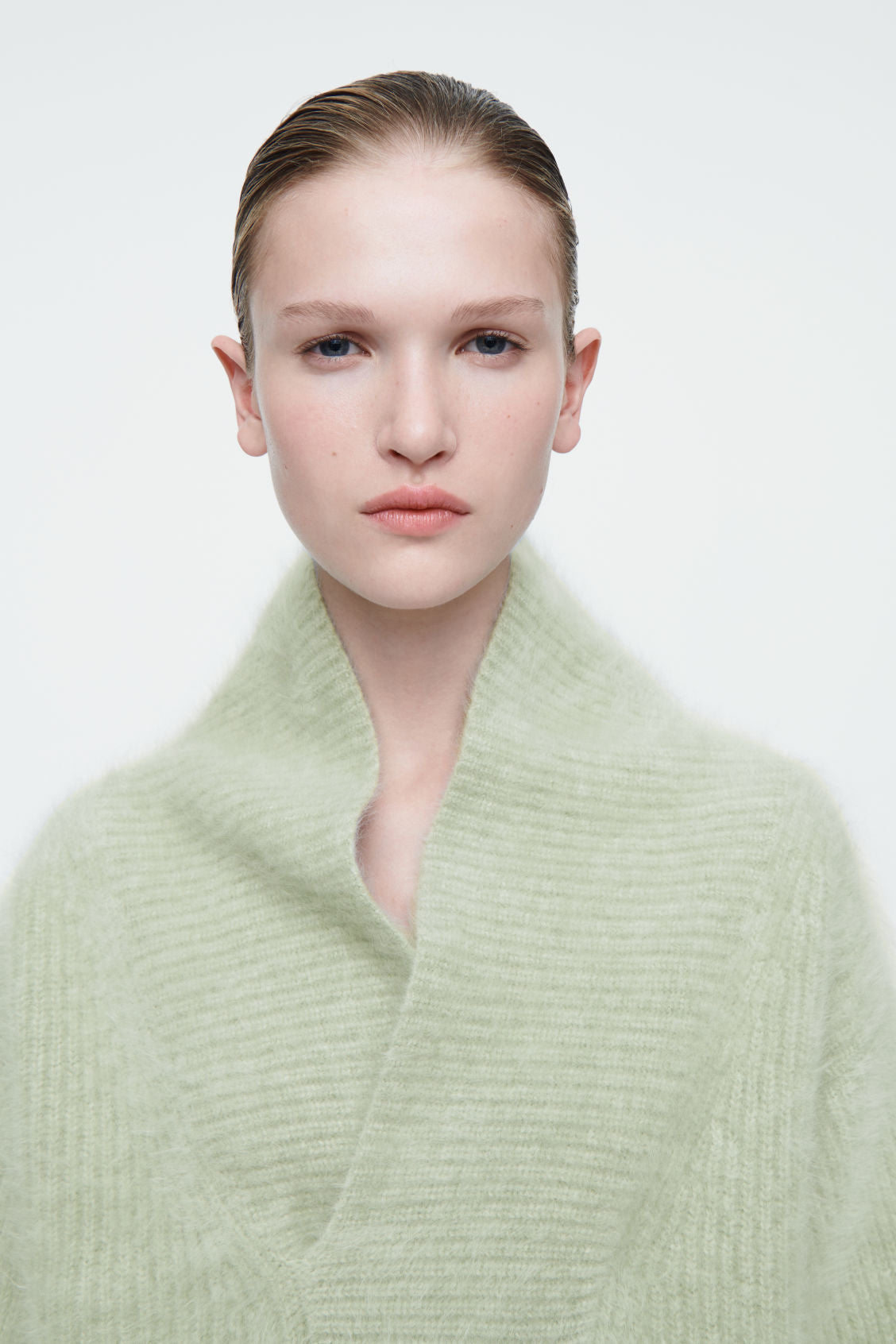 The funnel-neck brushed cashmere jumper