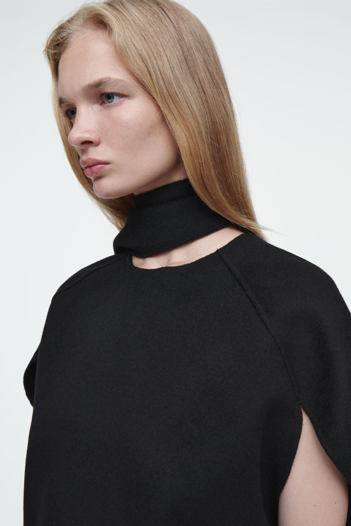 The double-faced scarf blouse