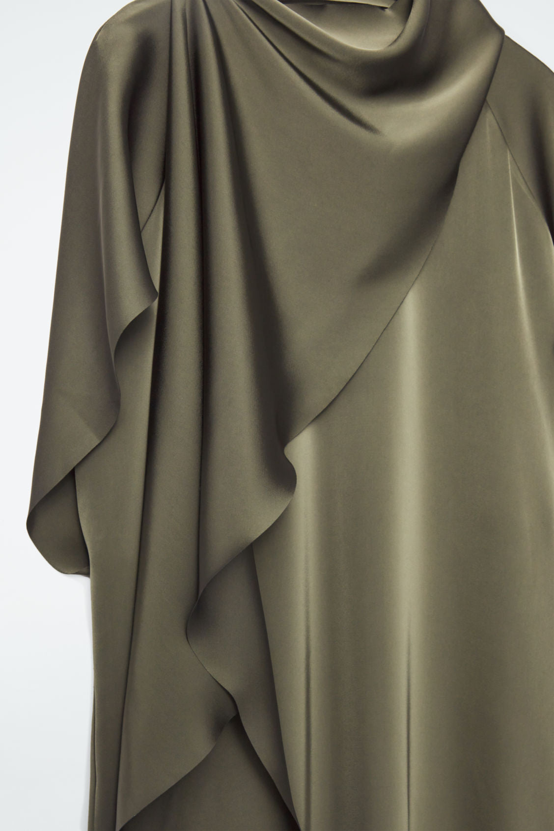 The scarf shift dress