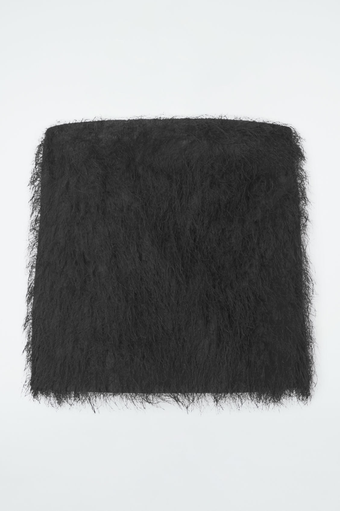 The feathered bandeau