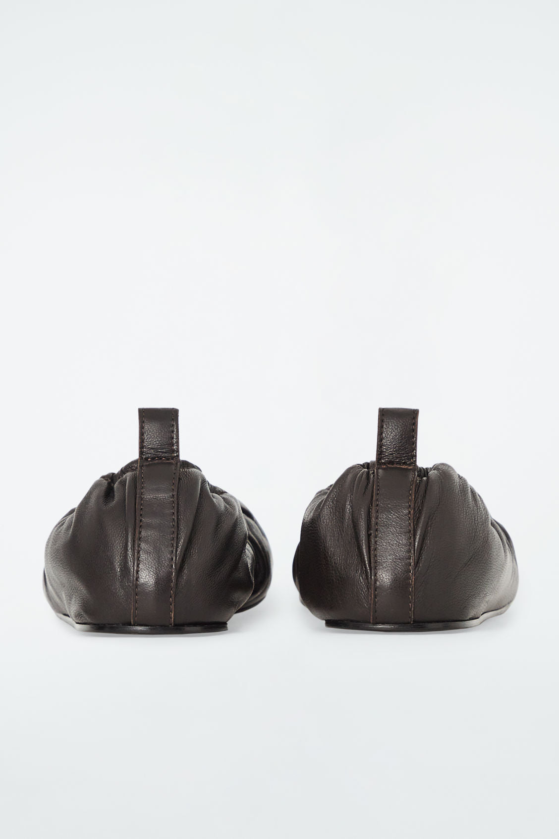 The ruched leather ballet flats