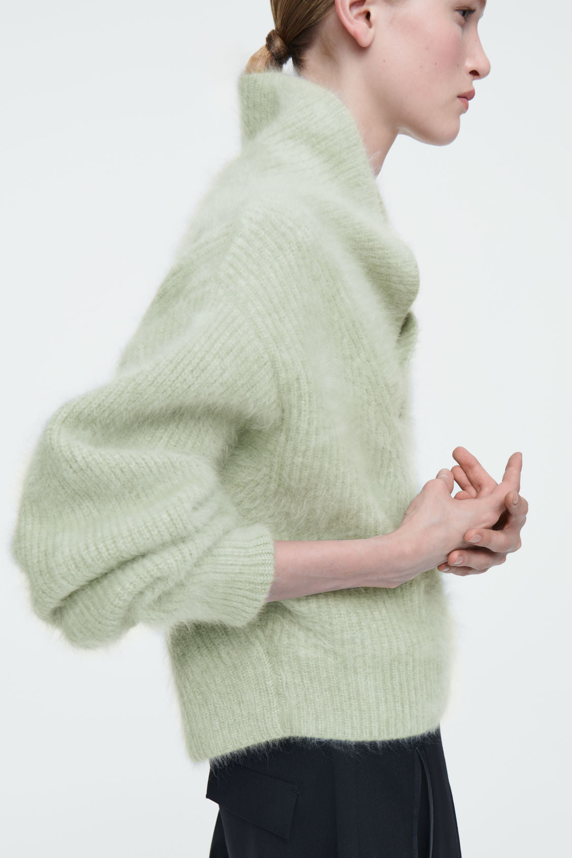 The funnel-neck brushed cashmere jumper