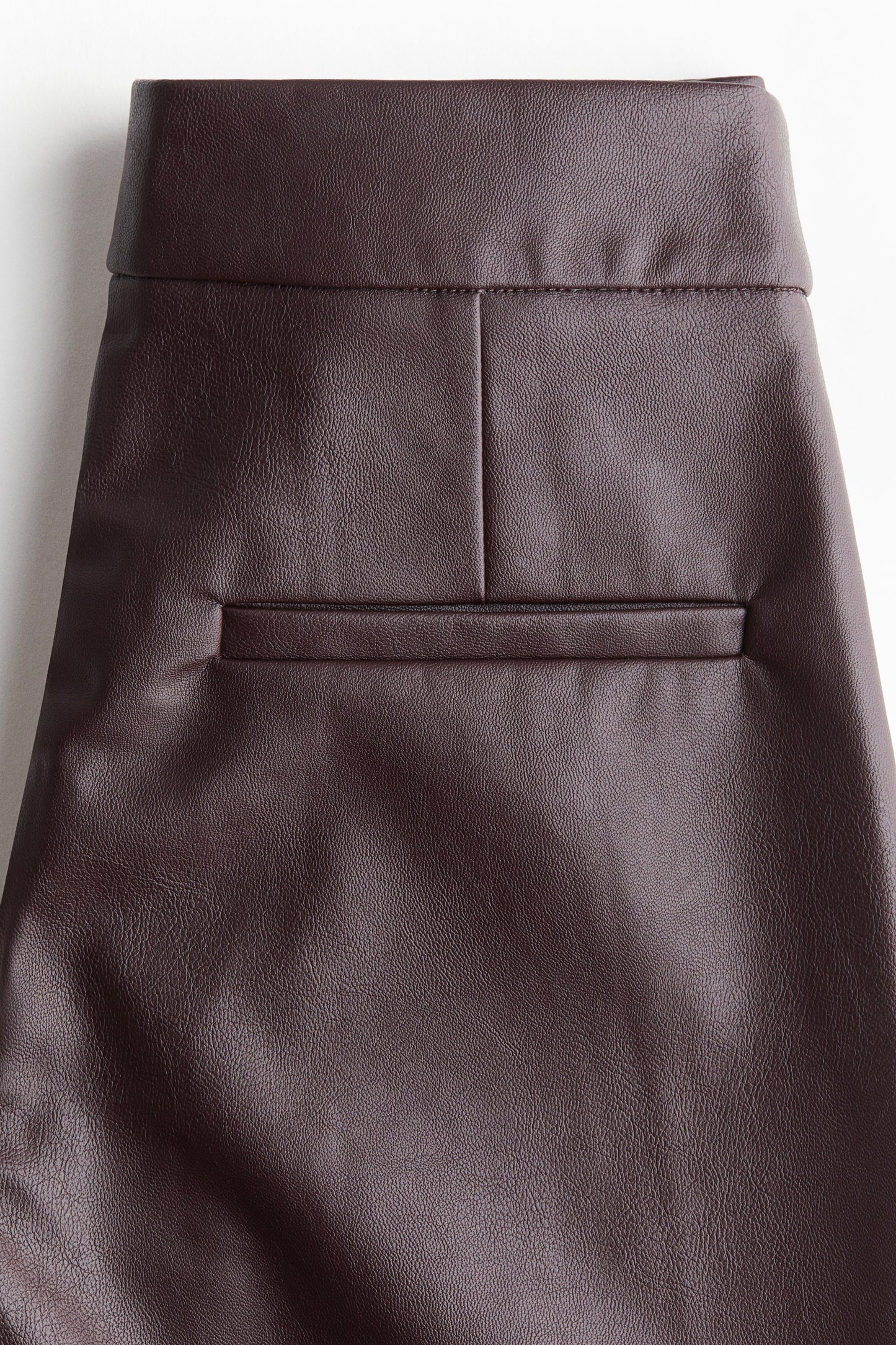 Straight-leg coated trousers