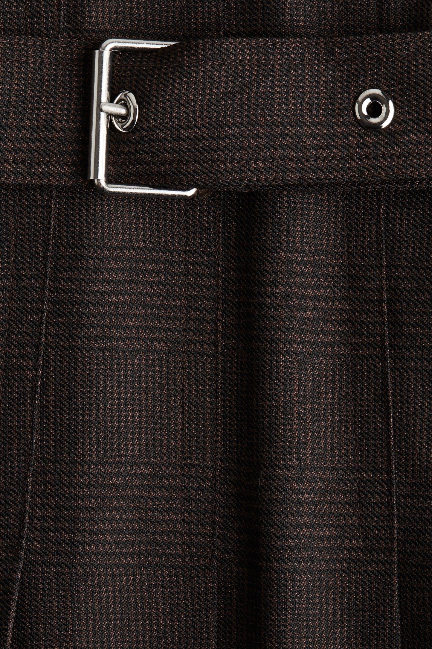 Belted pleated skirt