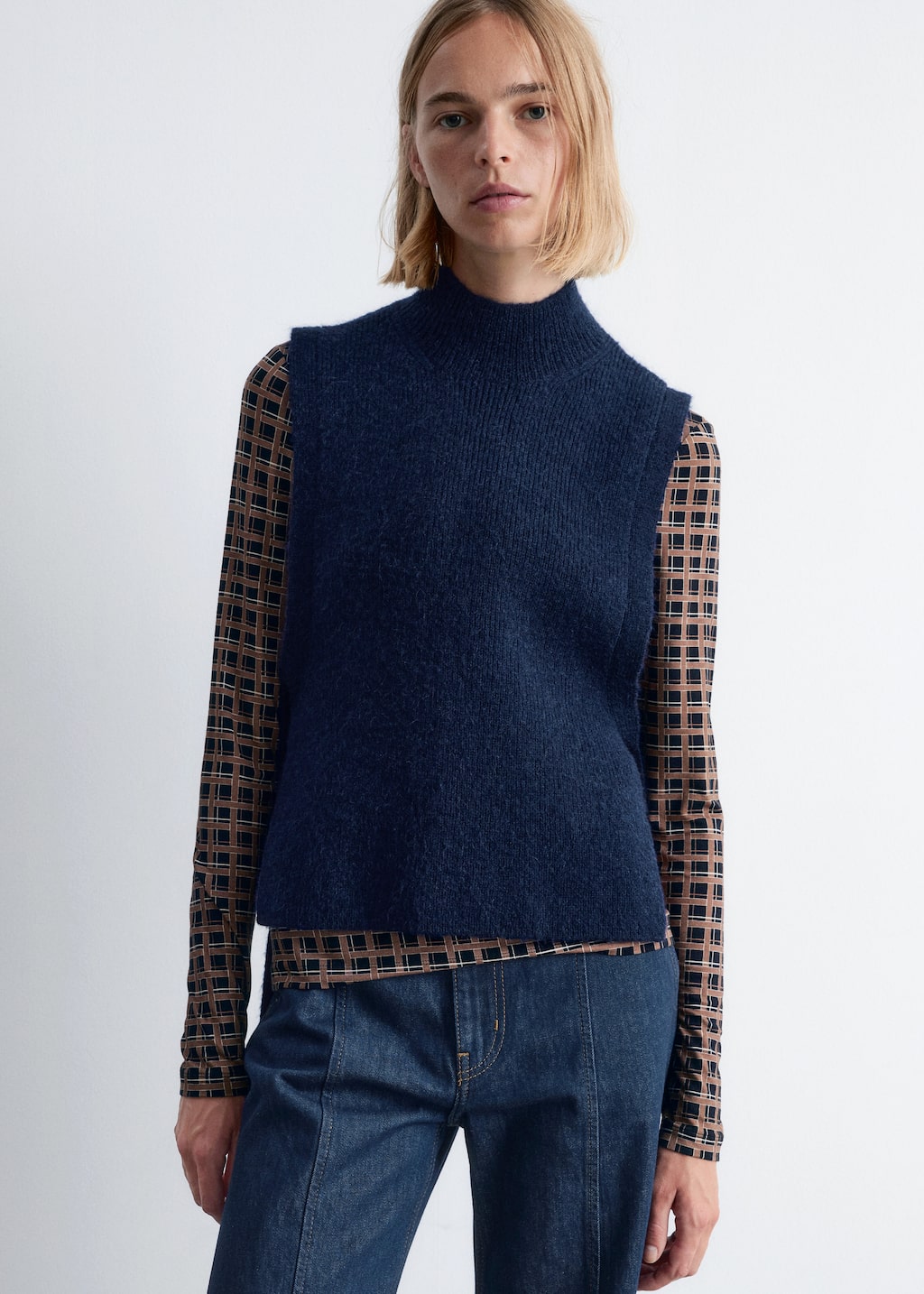 Wool Bib Collar