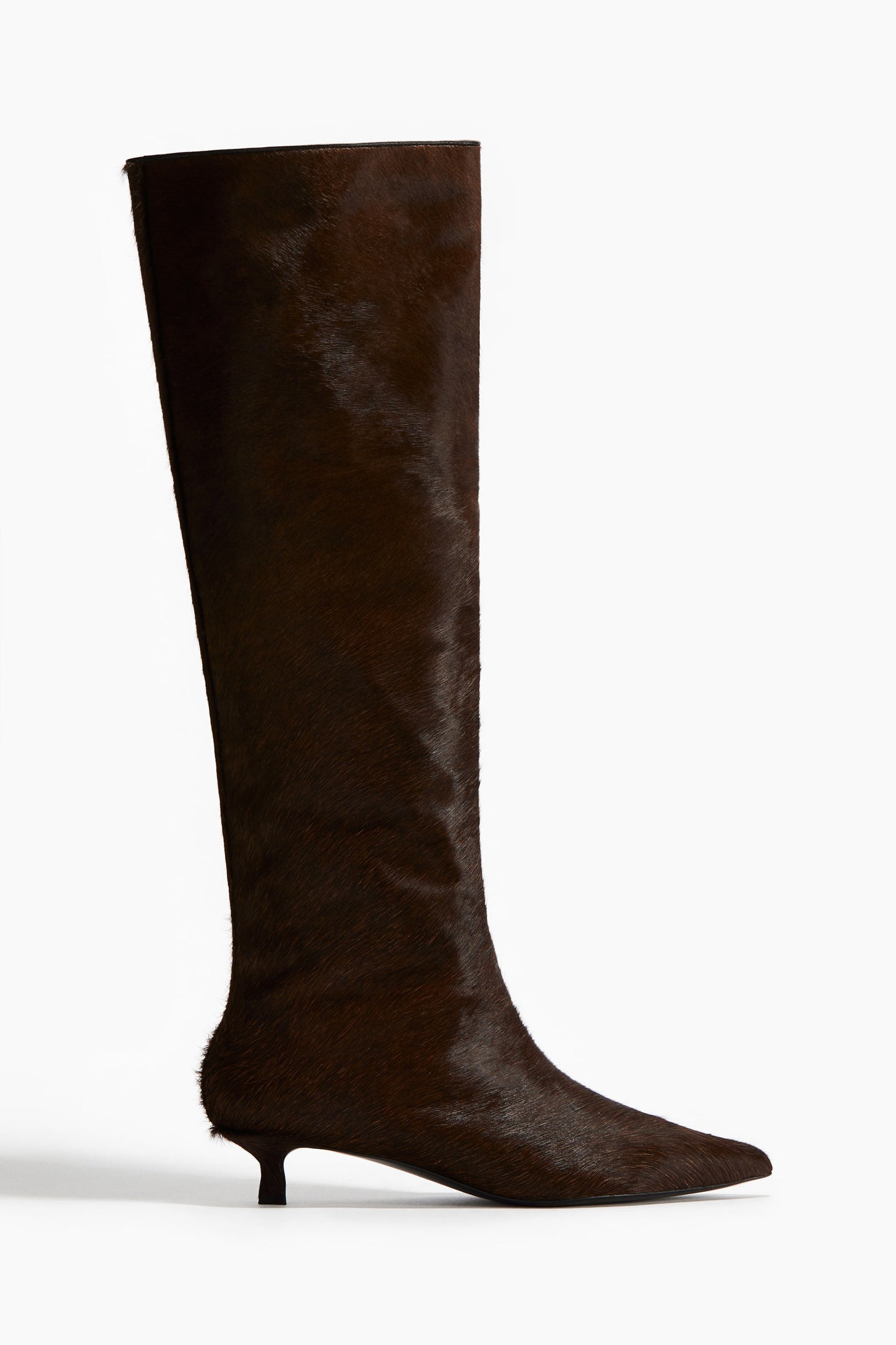 Kitten-heeled leather boots