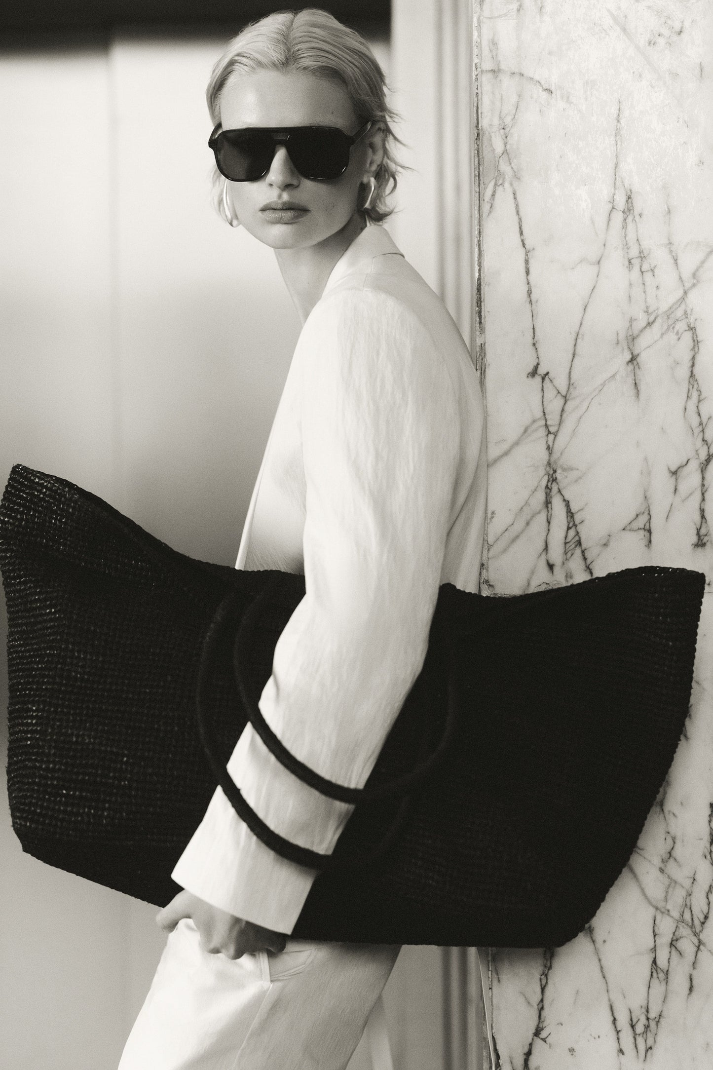 Oversized Hand-Woven Raffia Tote Bag