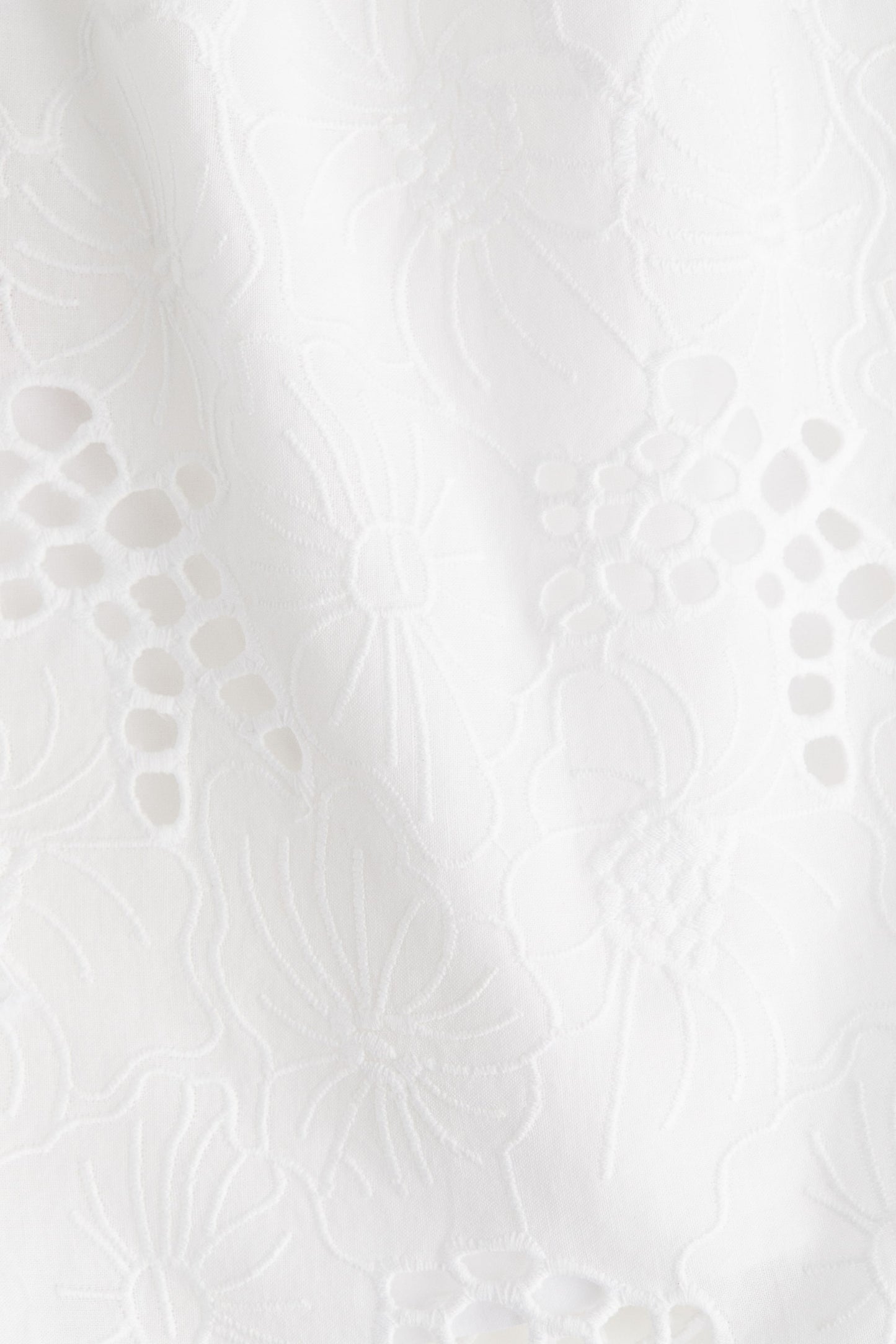 Broderie anglaise shorts