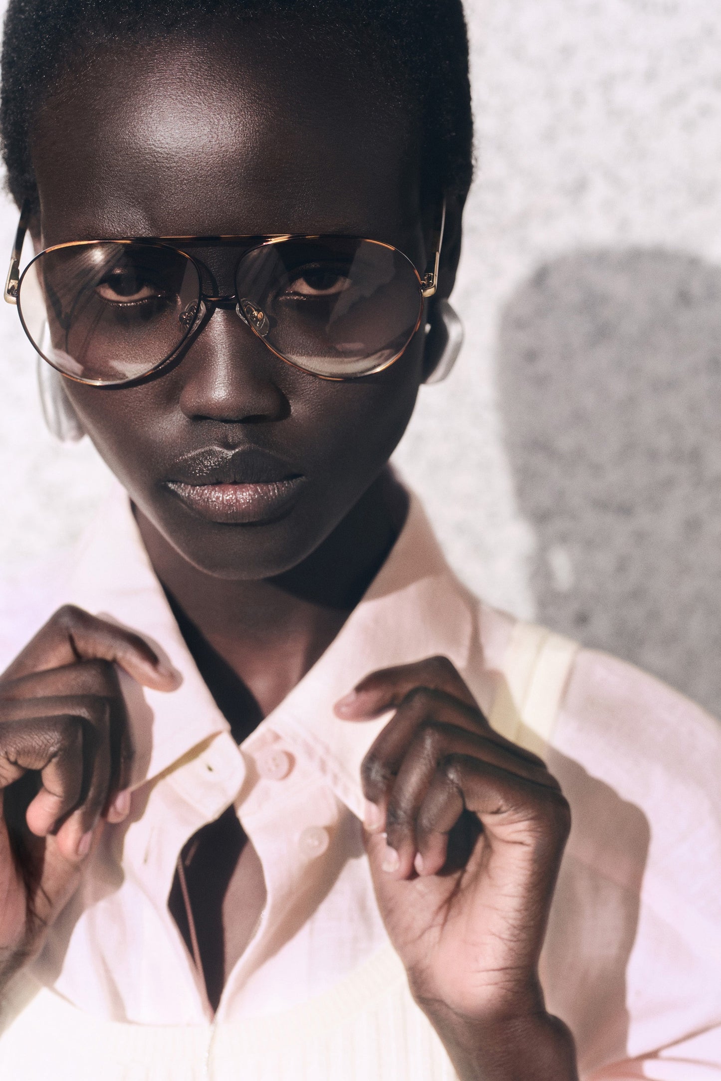 Wire-frame aviator sunglasses