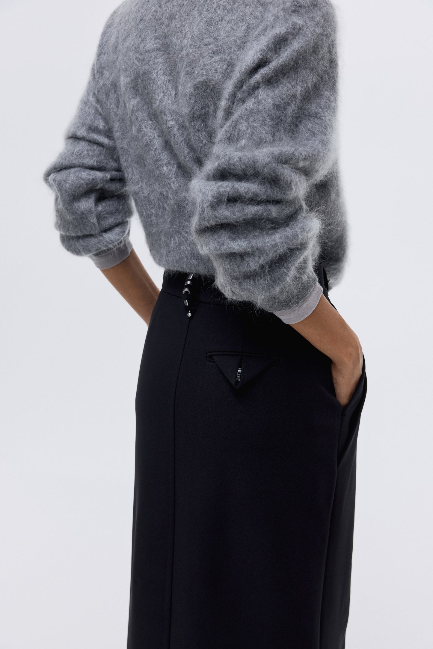 Rivet-detail pencil skirt