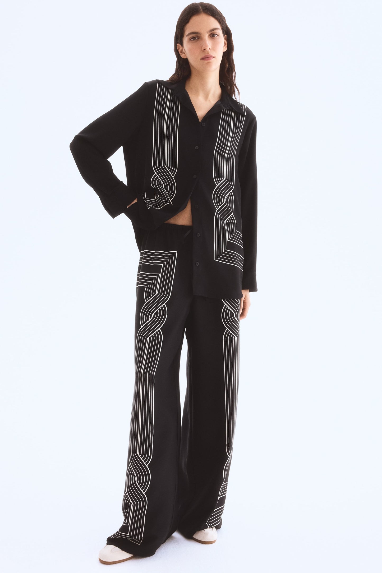 Printed pull-on trousers