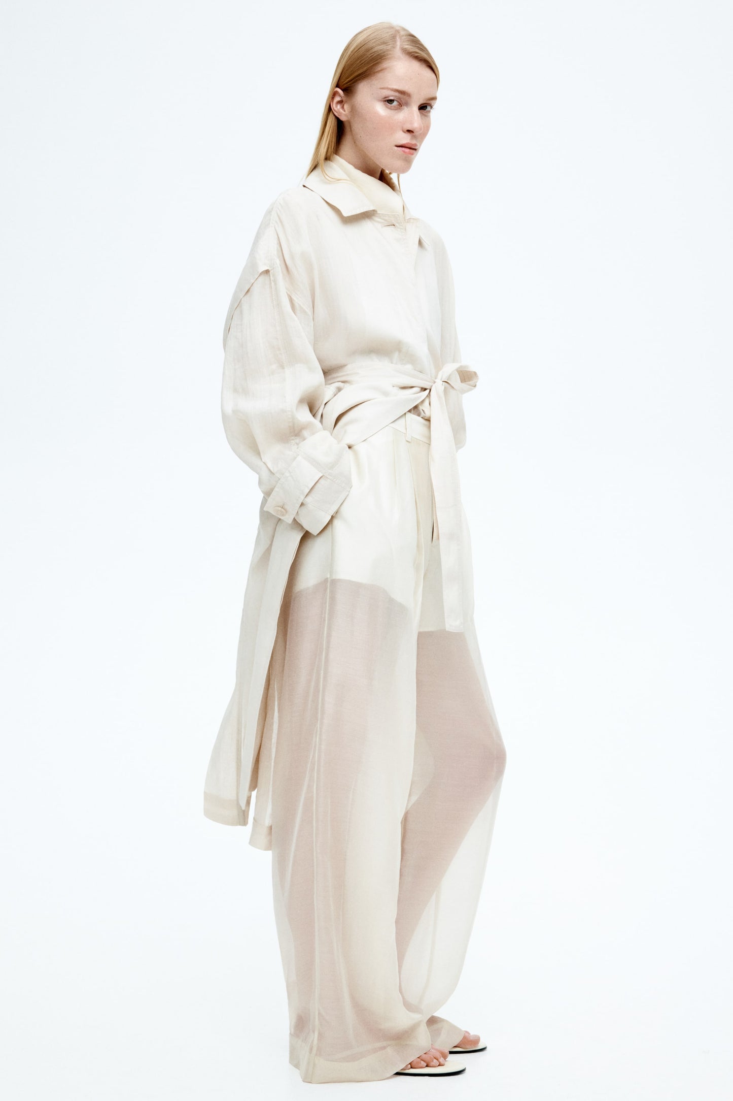 Wide sheer trousers