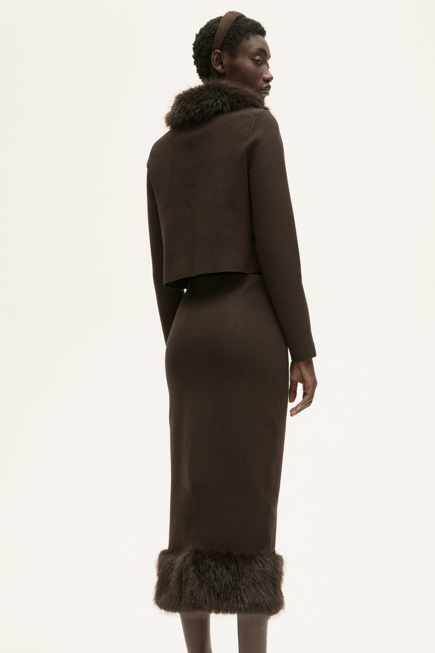 Fine-knit pencil skirt
