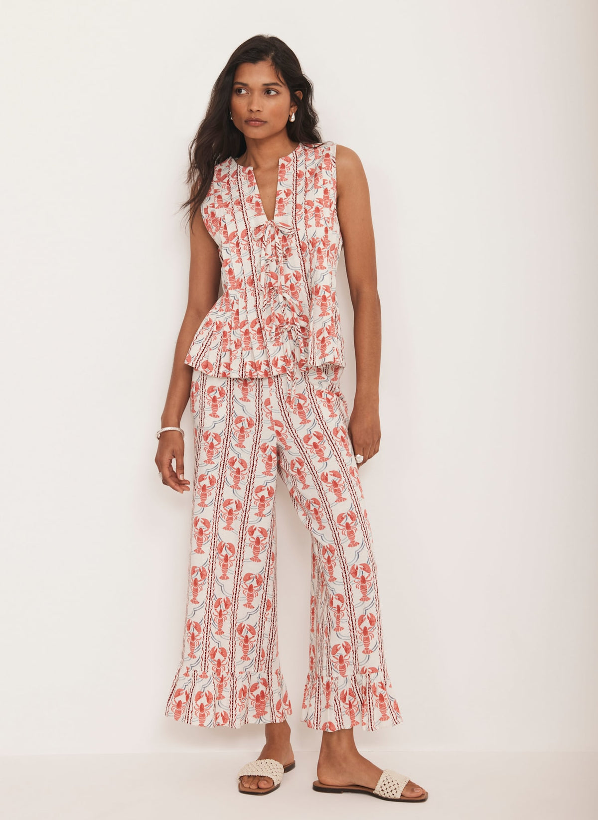 Red Lobster Print Cropped Trousers
