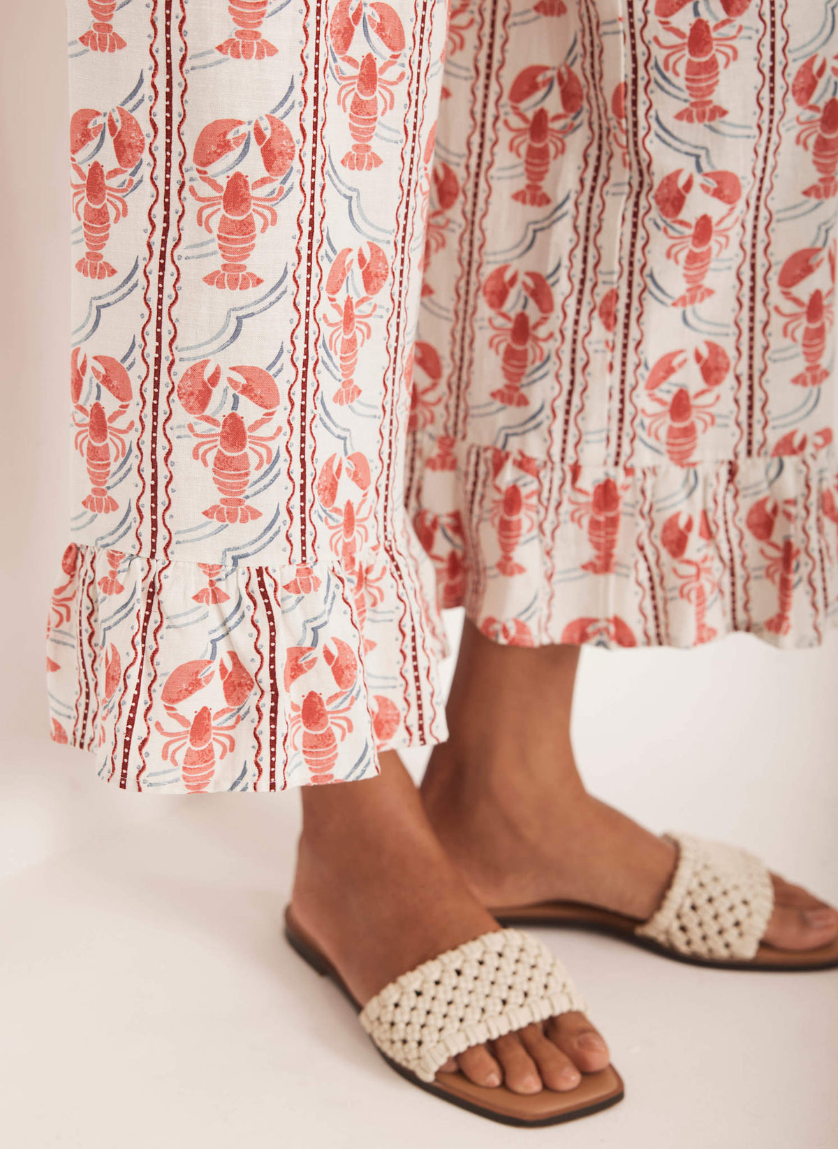 Red Lobster Print Cropped Trousers