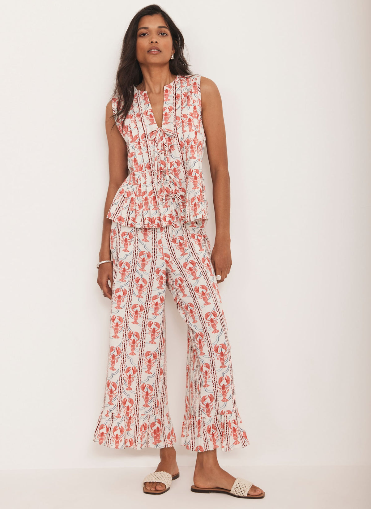 Red Lobster Print Cropped Trousers