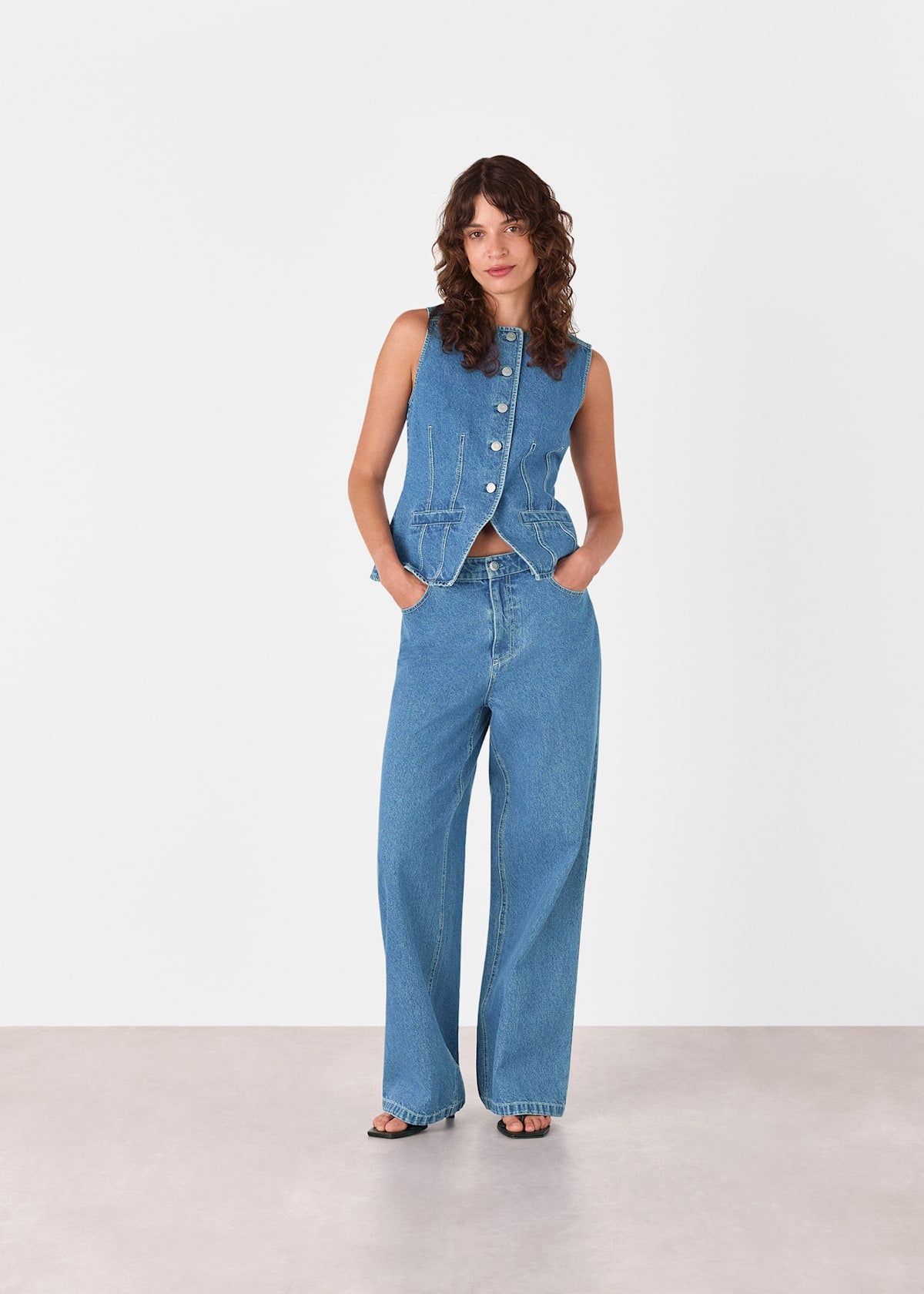 Denim Relaxed Straight Leg Jean