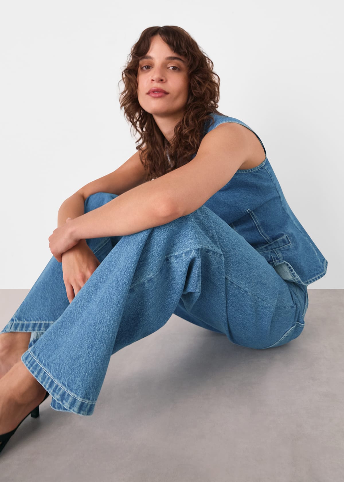 Denim Relaxed Straight Leg Jean