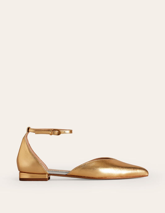 Ankle strap pointed metallic flats