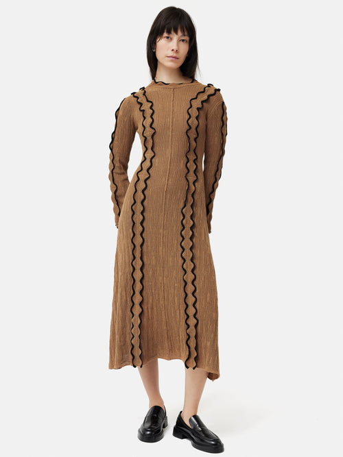 Scallop trim knitted dress
