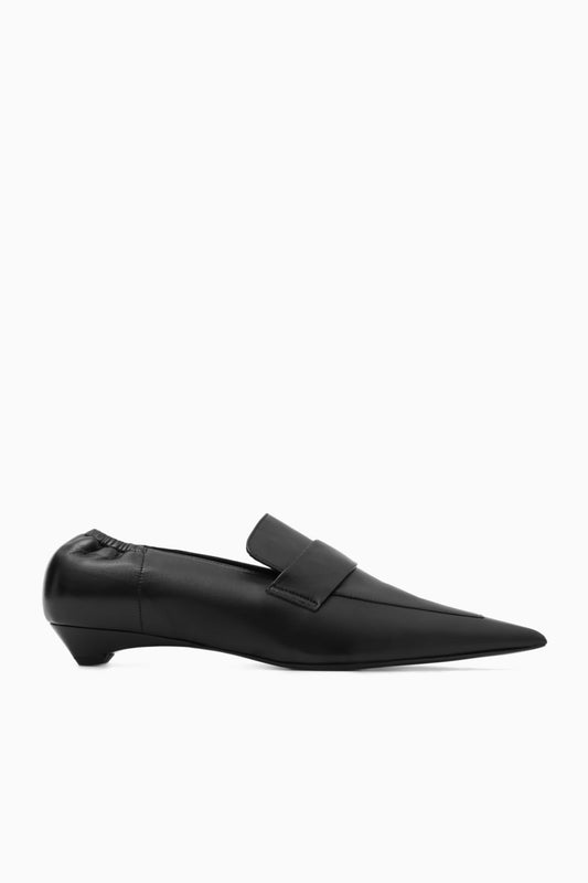 Pointed leather loafers