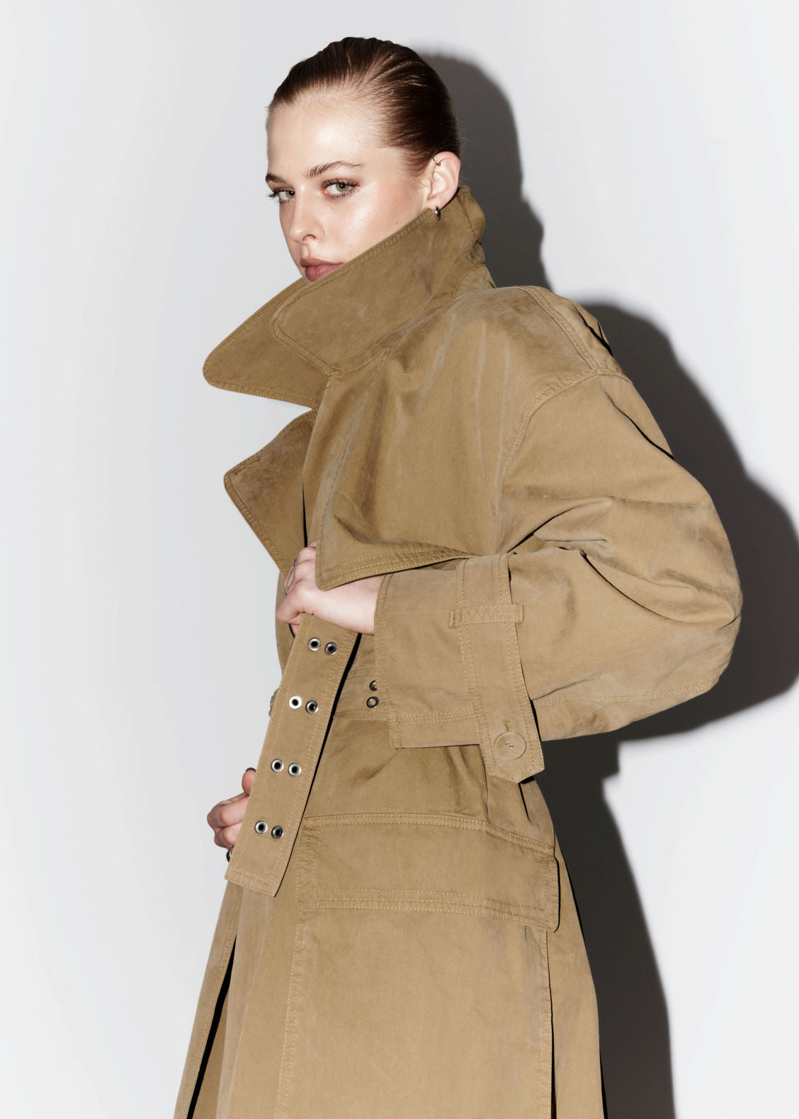 Flap-pocket trench coat