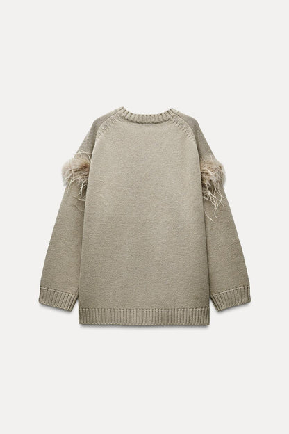 Oversized 100% wool feather sweater