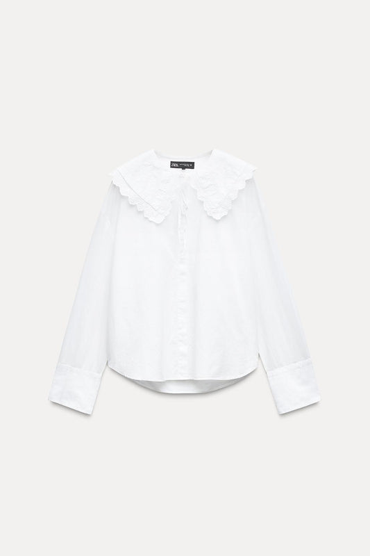 Poplin shirt with a Peter Pan collar