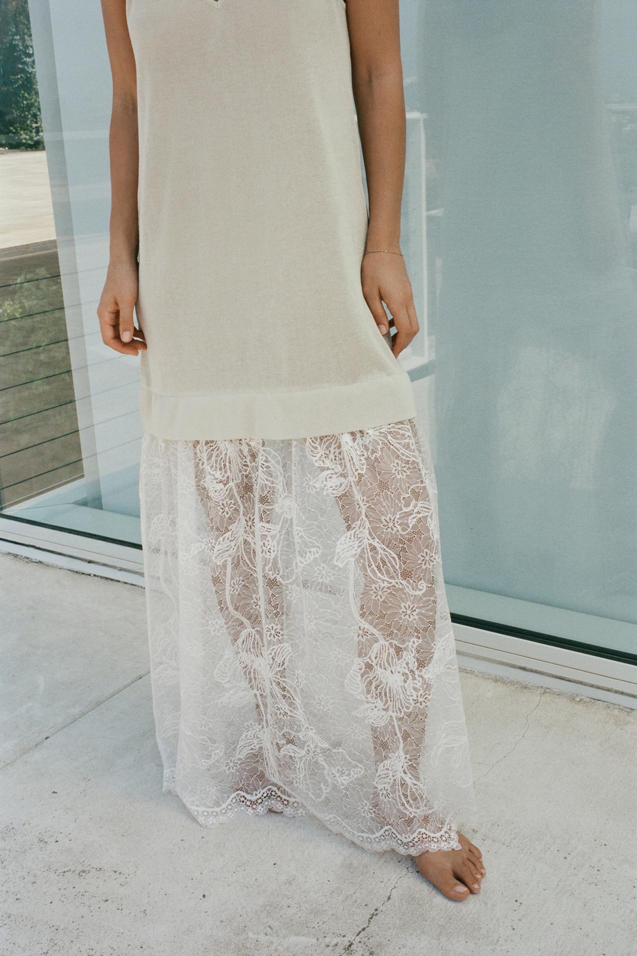 Knit Dress with Combined Lace