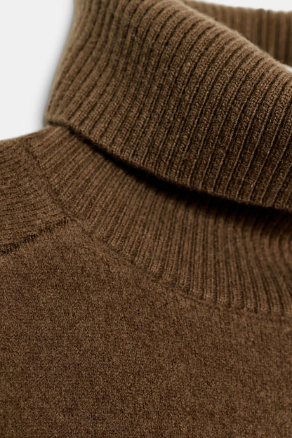 95% Wool High Neck Jumper