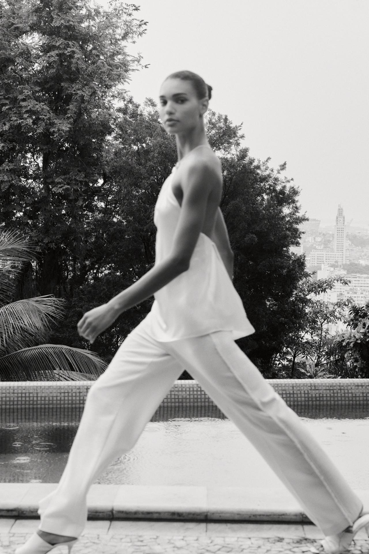 Straight-fit trousers with frayed side taping