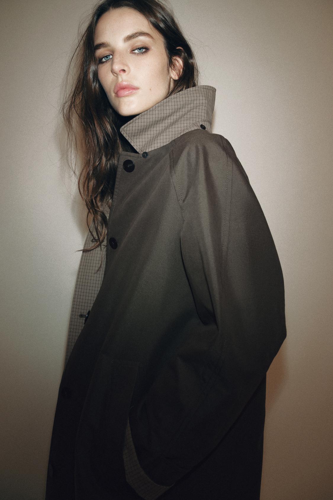 Limited Edition Reversible Trench Coat With Faux Fur Collar